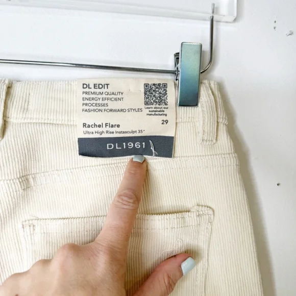 NWT Anthropologie DL1961 Rachel Flare Corduroy Pants Cords in Cream Size 29 - Picture 10 of 10